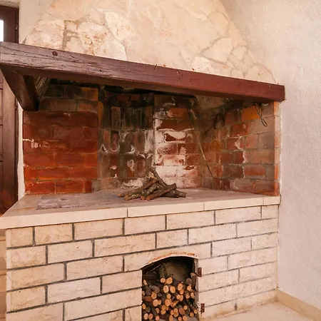 Ferienhaus Gorgeous In With Wifi Pucisca